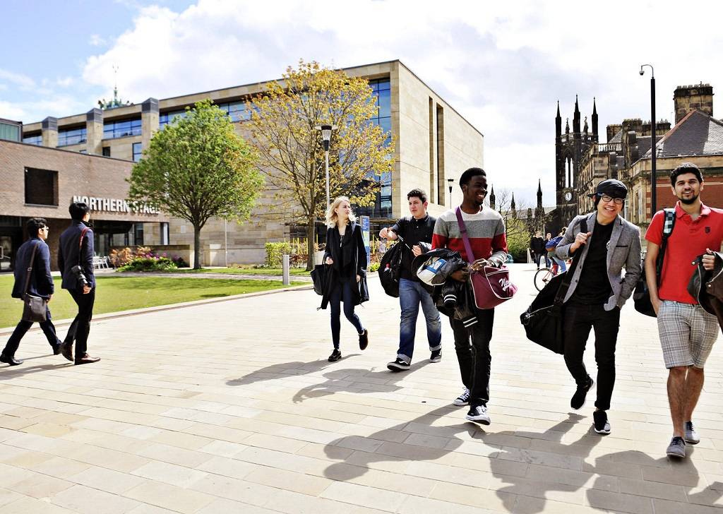 University of Newcastle, Bernilai Akademis dan Profesional
